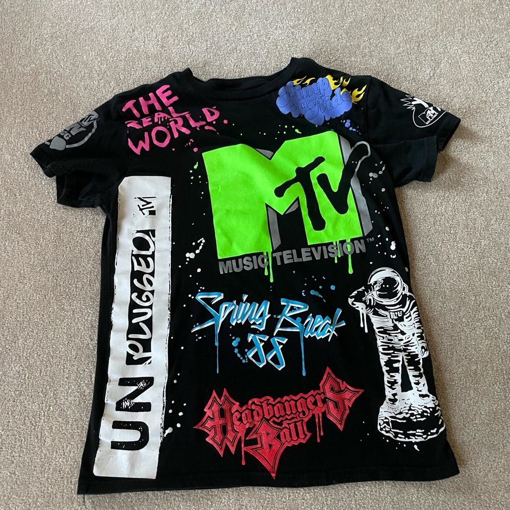 MTV 80’s 90’s neon reality tv shows young mens teen large tee shirt rue 21
